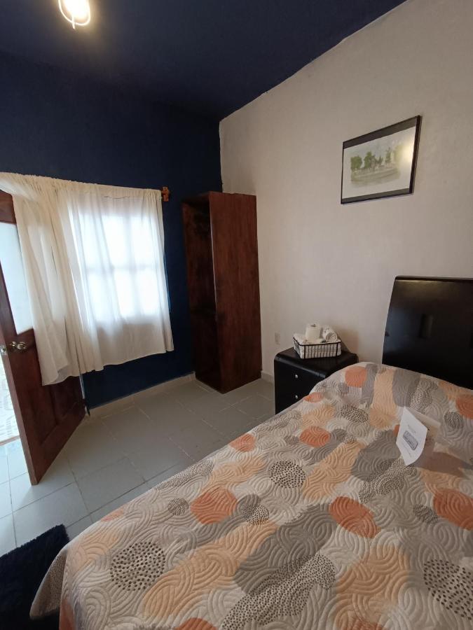 Casa Petirrojo - Habitaciones En Pátzcuaro Dış mekan fotoğraf